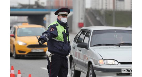 С 15 апреля на въездах в Москву будут проверять всех водителей