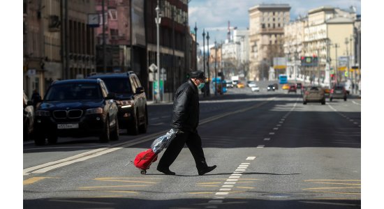 Более половины россиян заявили о недоверии официальным новостям о вирусе